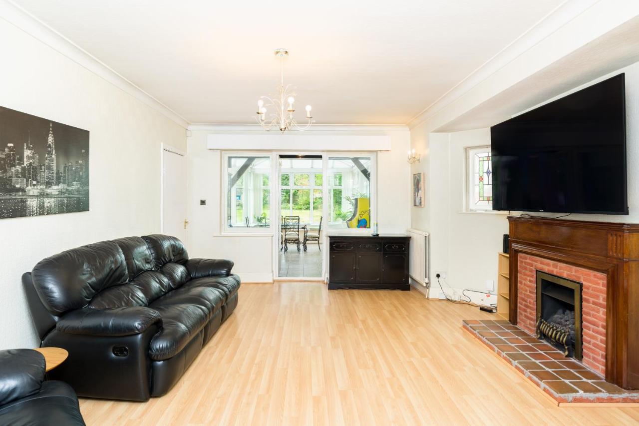 Beautiful 6 Bedroom House For 17 Guests Next To Edgbaston Stadium Μπέρμιγχαμ Εξωτερικό φωτογραφία