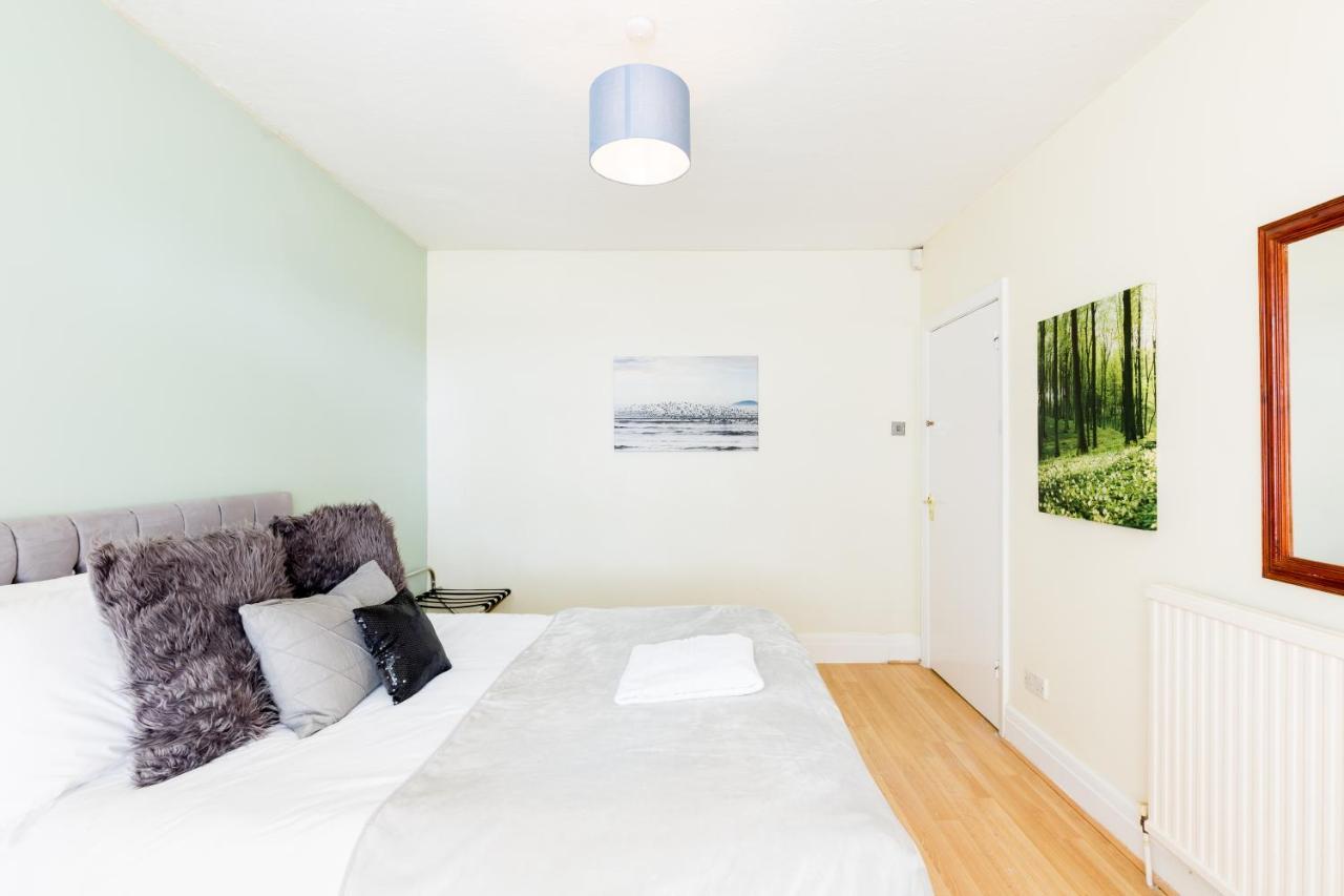 Beautiful 6 Bedroom House For 17 Guests Next To Edgbaston Stadium Μπέρμιγχαμ Εξωτερικό φωτογραφία
