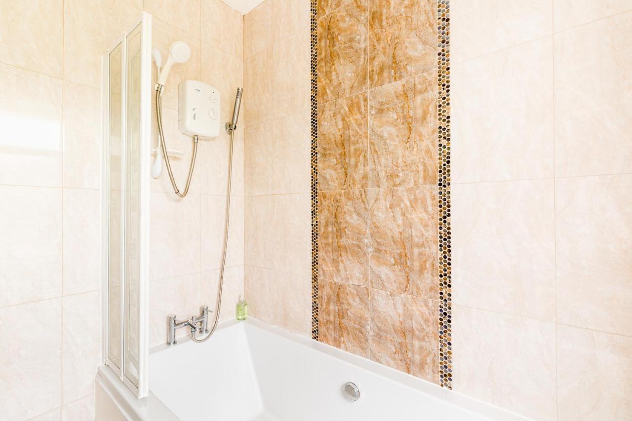 Beautiful 6 Bedroom House For 17 Guests Next To Edgbaston Stadium Μπέρμιγχαμ Εξωτερικό φωτογραφία